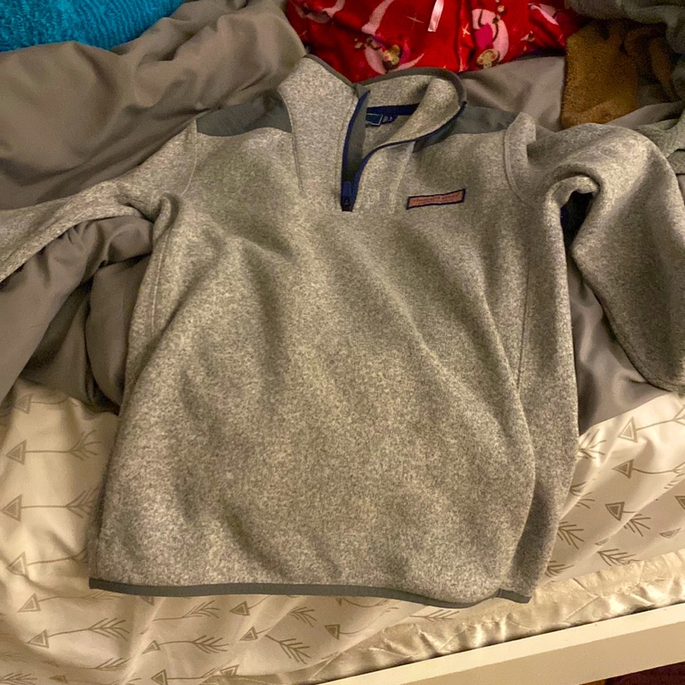 Youth large vineyard vines fleece